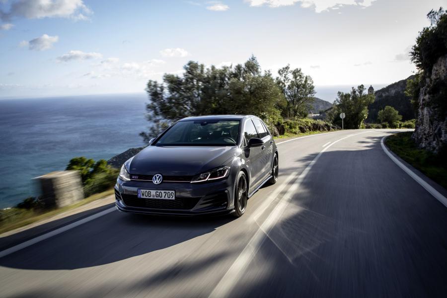  Volkswagen Golf GTI TCR 3-Door (Typ 5G) 2019 года  (WW) (фото 91 из 107)